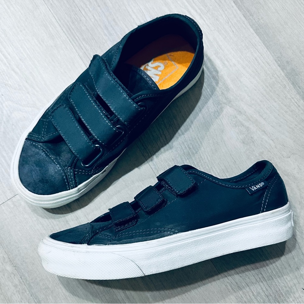 Vans Prison Issue Navy Velcro Sneakers Men 4 / W 5.5